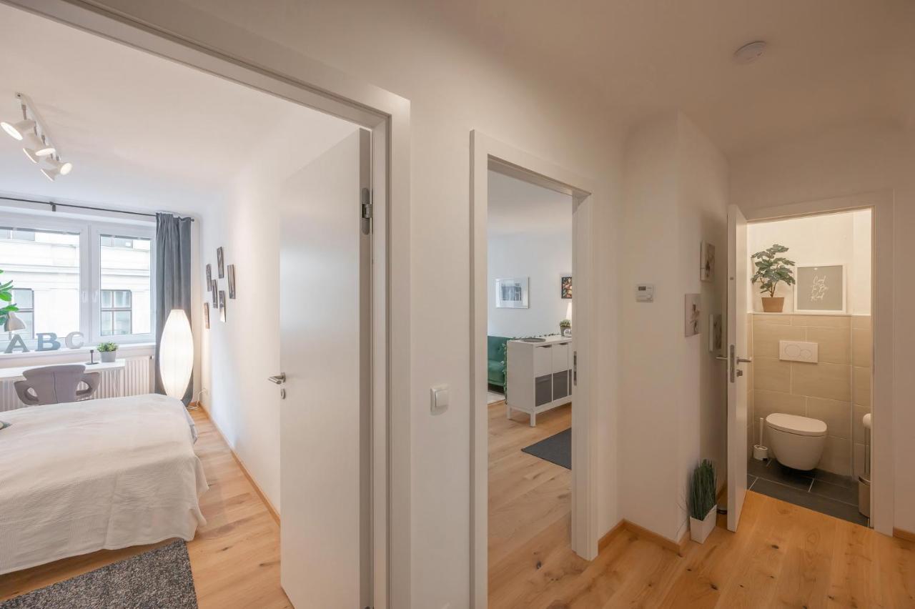 Apartment Modern Center